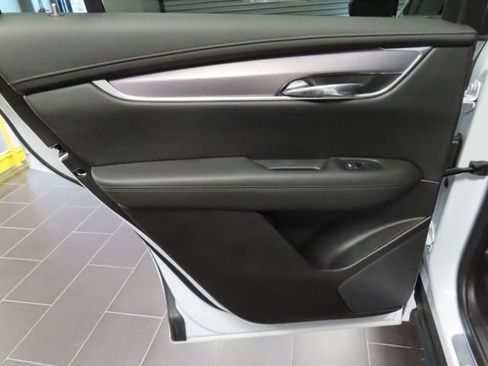 Certified 2024 Cadillac XT6 Luxury image 13