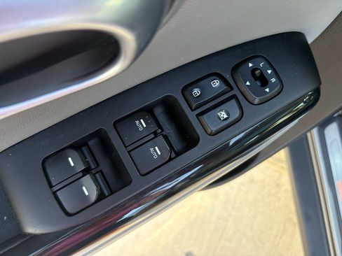 Used 2016 Kia Soul + w/ Primo Package FWD image 11