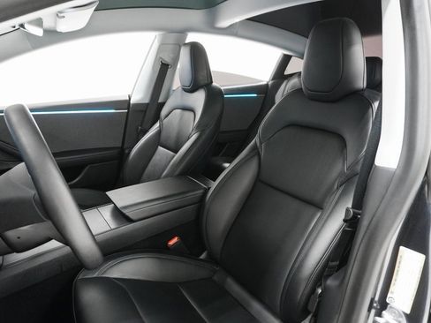 Used 2025 Tesla Model 3 Long Range image 8