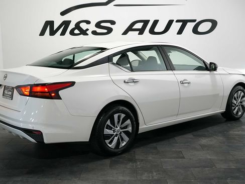 Used 2024 Nissan Altima 2.5 S FWD image 5