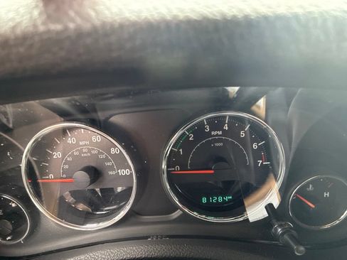 Used 2016 Jeep Wrangler Unlimited Sport AWD/4WD image 9