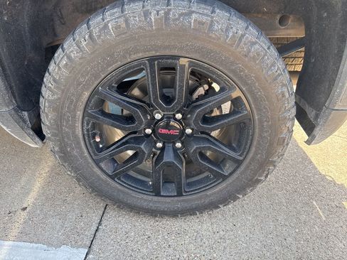 Used 2024 GMC Sierra 1500 Elevation w/ X31 Off-Road Package image 3