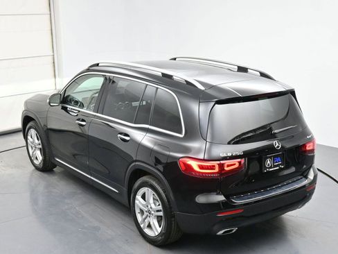Used 2021 Mercedes-Benz GLB 250 4MATIC image 35