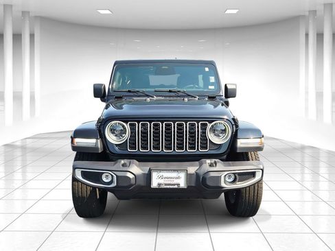 Certified 2025 Jeep Wrangler Unlimited Sahara AWD/4WD image 8