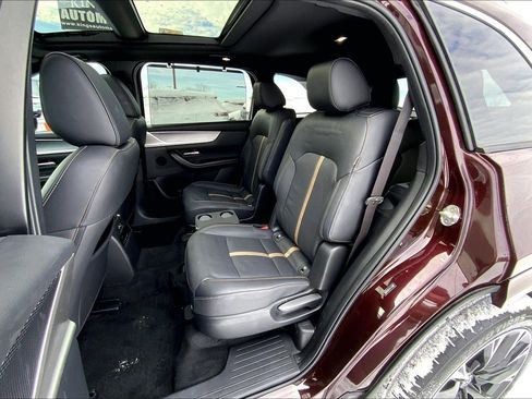 Used 2024 MAZDA CX-90 3.3 Turbo S w/ Premium Package image 27