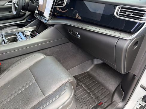 Used 2024 Jeep Grand Wagoneer Series II w/ Quick Order Packagew 28T image 42