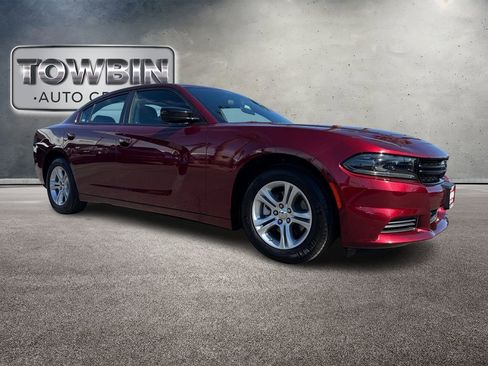 Used 2023 Dodge Charger SXT RWD image 3