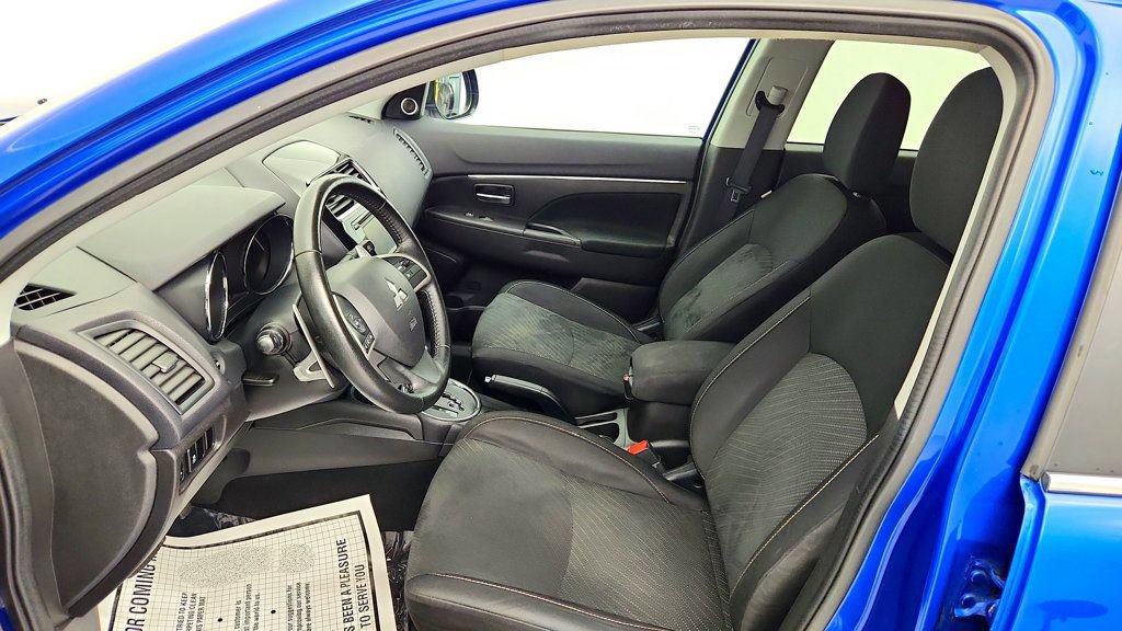 Used 2015 Mitsubishi Outlander Sport SE AWD/4WD image 19