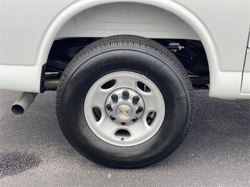 New 2025 Chevrolet Express 2500 w/ Driver Convenience Package image 34