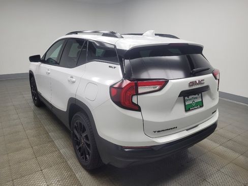 Used 2024 GMC Terrain SLT w/ Elevation Edition image 5