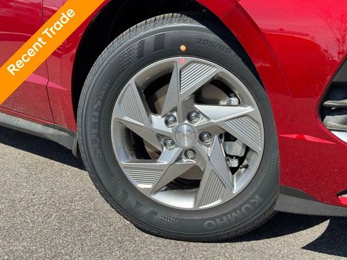 Used 2025 Hyundai Sonata SE image 4