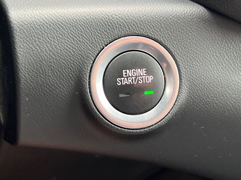 Used 2023 GMC Terrain SLT image 19