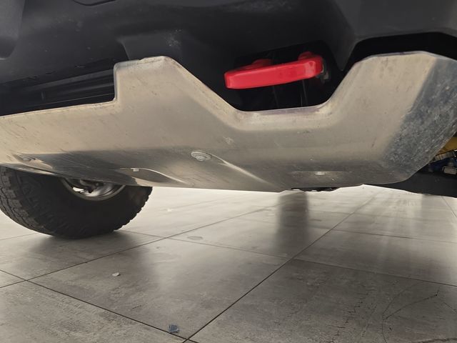 Used 2024 Chevrolet Colorado ZR2 w/ ZR2 Convenience Package III AWD/4WD image 42
