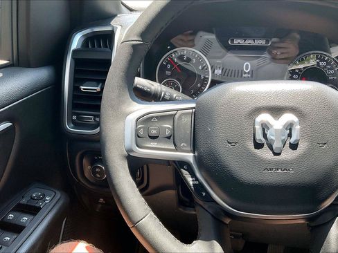 Used 2025 RAM 1500 Big Horn AWD/4WD image 19
