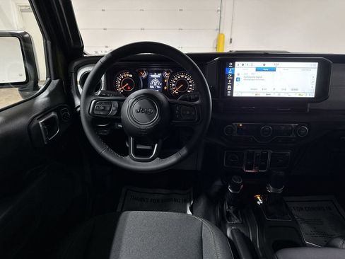 New 2026 Jeep Gladiator Sport image 11