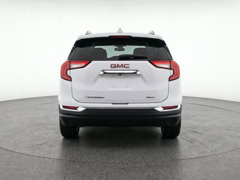 Used 2024 GMC Terrain SLT AWD/4WD image 7