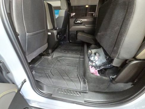 Used 2024 Chevrolet Silverado 2500 ZR2 w/ Technology Package image 52