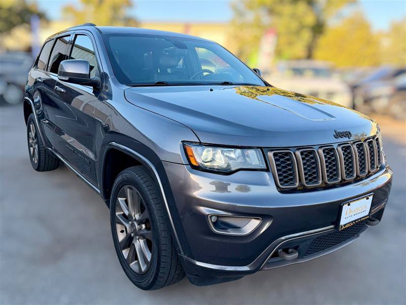 Used 2017 Jeep Grand Cherokee Limited 75th Anniversary AWD/4WD image 4