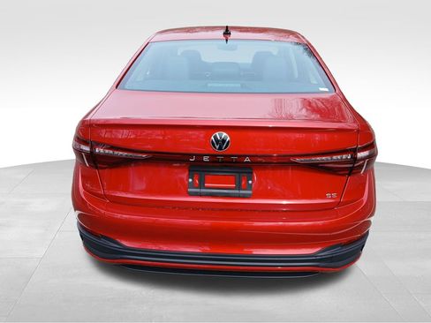 New 2026 Volkswagen Jetta SE image 4