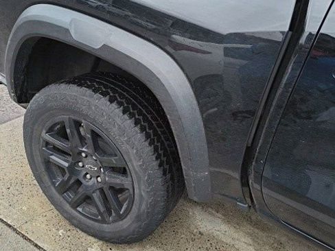 Used 2023 Chevrolet Colorado Trail Boss w/ Technology Package image 13