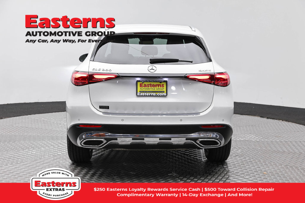Used 2023 Mercedes-Benz GLC 300 4MATIC image 7