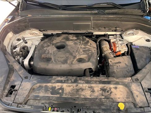 Used 2021 Volvo XC90 T8 Inscription w/ Protection Package Premier image 12