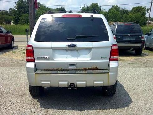Used 2011 Ford Escape XLT w/ 202A Rapid Spec Order Code image 8