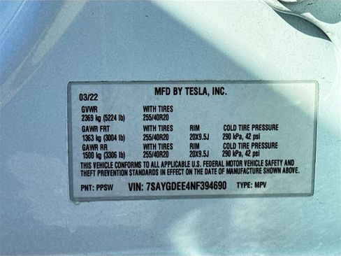 Used 2022 Tesla Model Y Long Range image 33