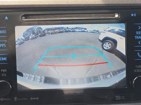 Used 2018 Toyota Tacoma TRD Off-Road image 13