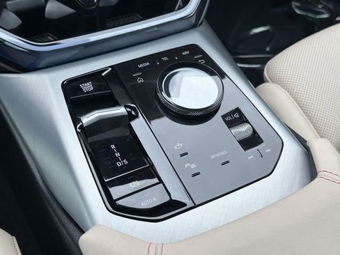 Used 2026 BMW X3 xDrive30 w/ M Sport Package image 34