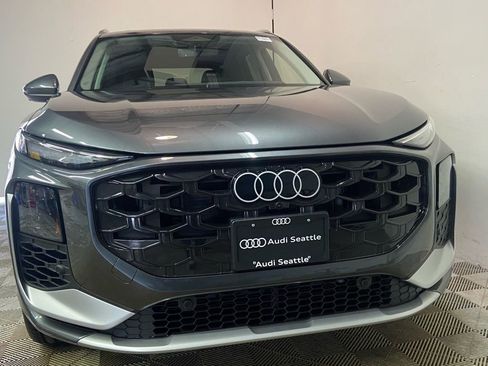 New 2026 Audi Q3 quattro 2.0T image 2