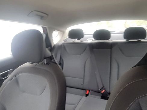 Used 2025 Kia K4 LXS image 7