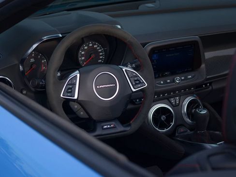 Used 2023 Chevrolet Camaro ZL1 RWD image 6