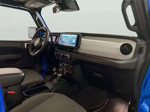 Used 2024 Jeep Wrangler Unlimited image 94