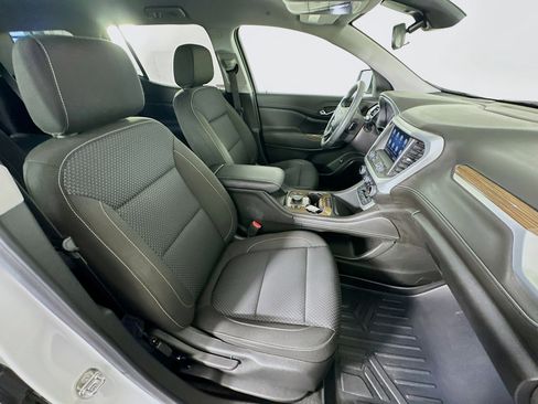 Used 2023 GMC Acadia SLE w/ Driver Convenience Package image 30