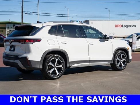 New 2025 Volkswagen Tiguan SE image 6