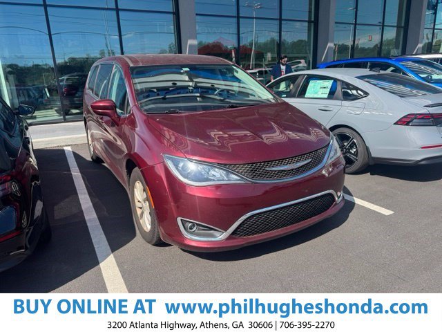 Used 2018 Chrysler Pacifica Touring Plus FWD image 1