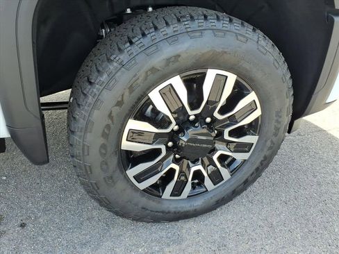 New 2026 GMC Sierra 2500 Denali Ultimate w/ Max Trailering Package image 9