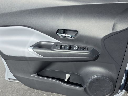 Certified 2024 Nissan Kicks SR w/ SR Premium Package image 25