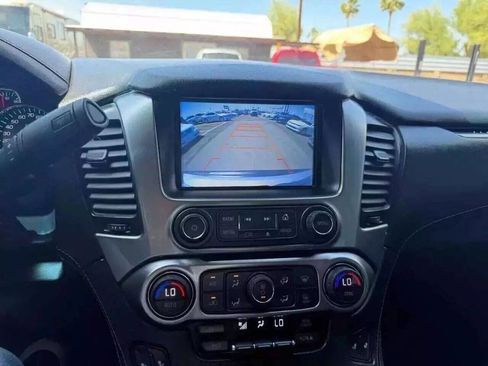 Used 2017 Chevrolet Tahoe LT image 9