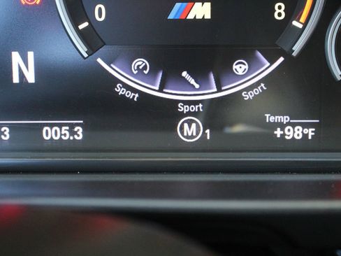 Used 2013 BMW M5 image 28