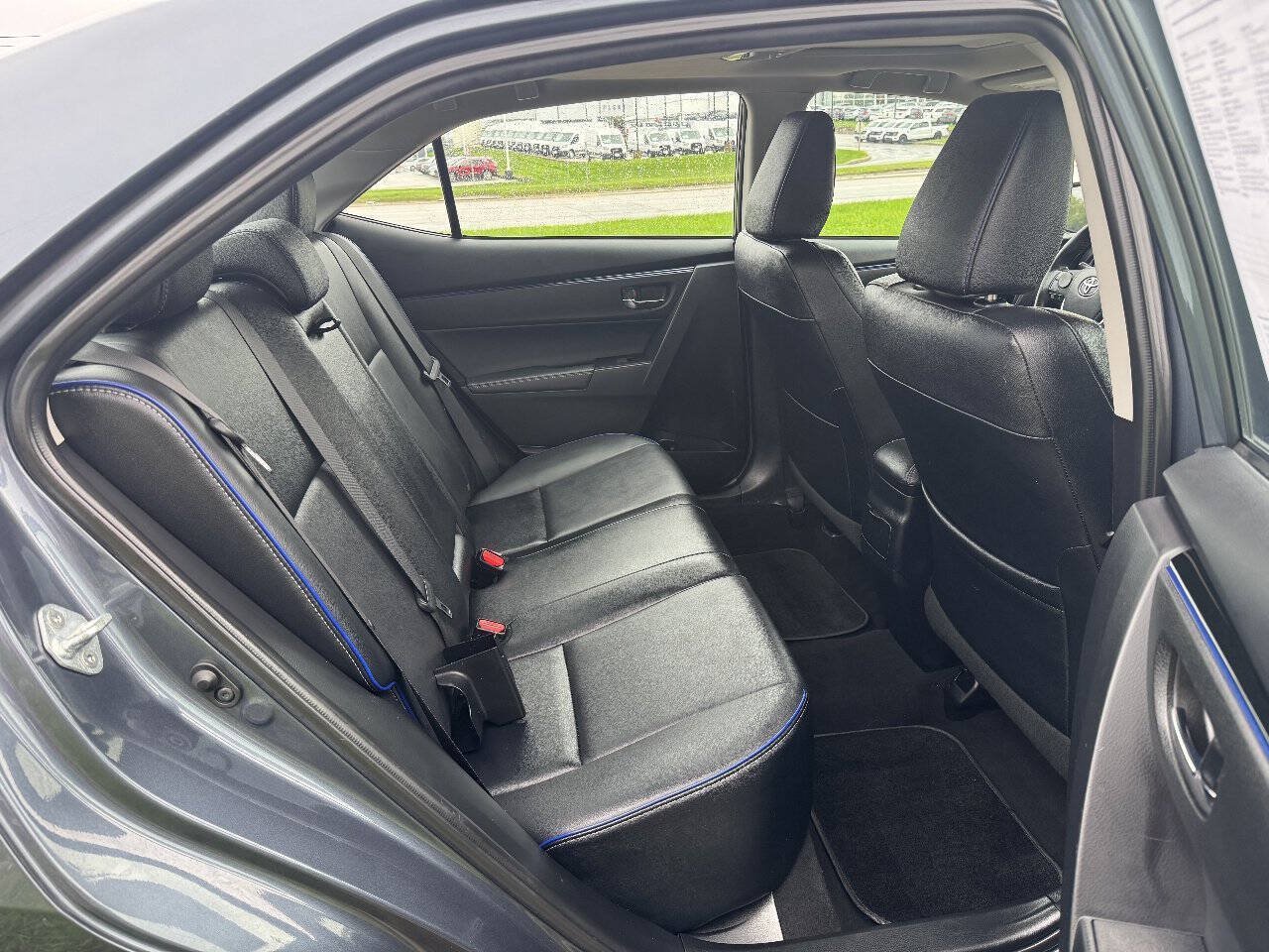 Used 2017 Toyota Corolla XSE w/ Carpet Mat Package (TMS) FWD image 13