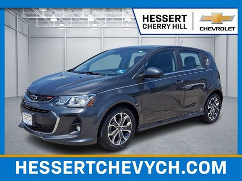 Certified 2020 Chevrolet Sonic LT w/ Convenience Package FWD image 1