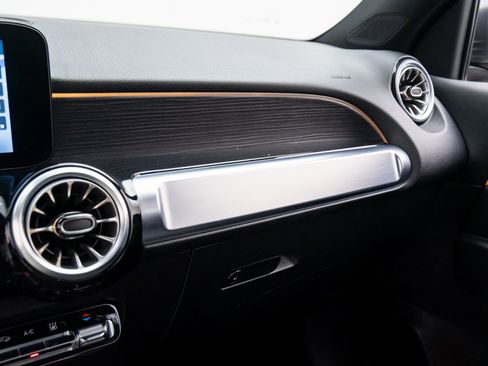 Certified 2023 Mercedes-Benz EQB 250+ w/ Exclusive Package image 29