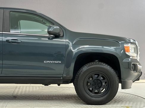 Used 2017 GMC Canyon SLE w/ SLE Convenience Package RWD image 32