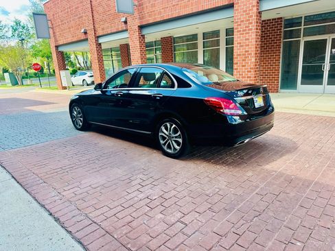 Used 2016 Mercedes-Benz C 300 4MATIC Sedan image 4