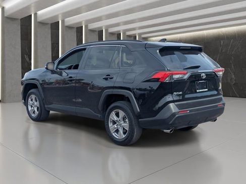 Used 2025 Toyota RAV4 XLE image 4