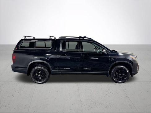 Used 2025 Honda Ridgeline Black Edition image 5
