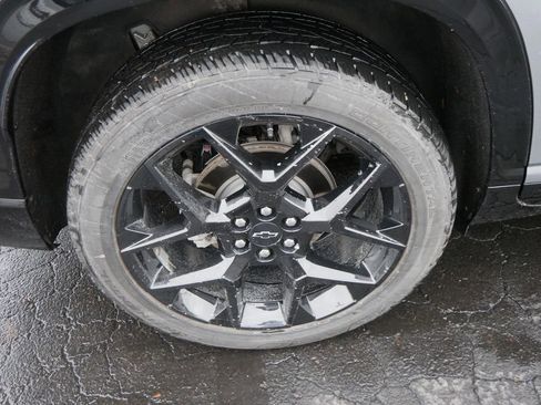 Certified 2024 Chevrolet Traverse RS w/ LPO, Floor Liner Package image 8