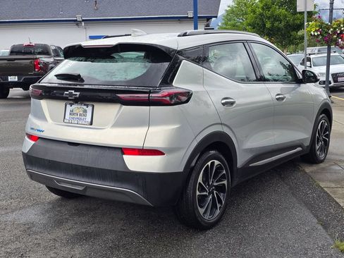 Used 2022 Chevrolet Bolt EUV Premier FWD image 5